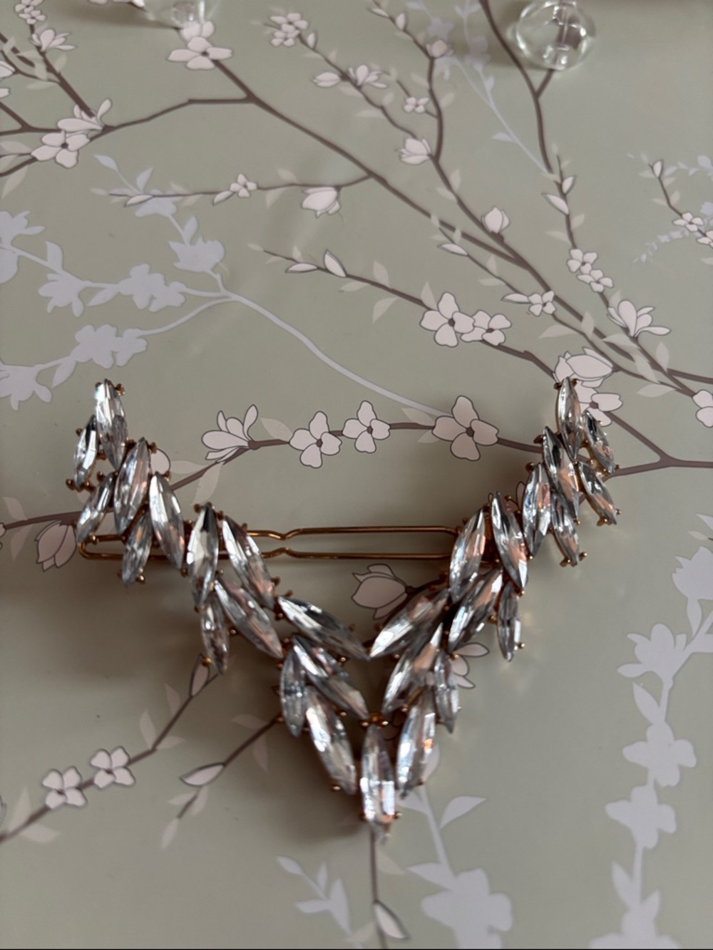Crystal Marquise V-Shape Hair Comb – Silver
